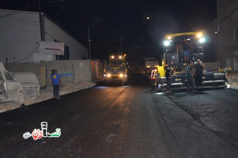 فيديو : الاتجاه المعاكس  لمهبط الطيران ينعم بالتعبيد والتزفيت والرئيس عادل بدير  استطعنا ان نجعل من التعبيد والتزفيت ثقافة سهلة المنال بعد ان كانت رجاء وعناء .